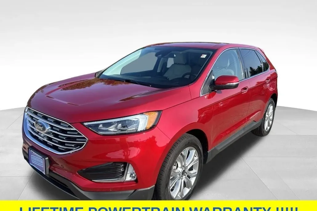 2023 Ford Edge Titanium photo 1