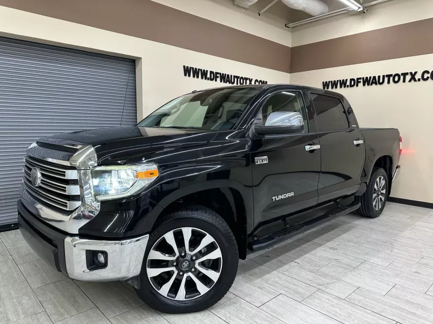 2019 Toyota Tundra Limited CrewMax photo 1