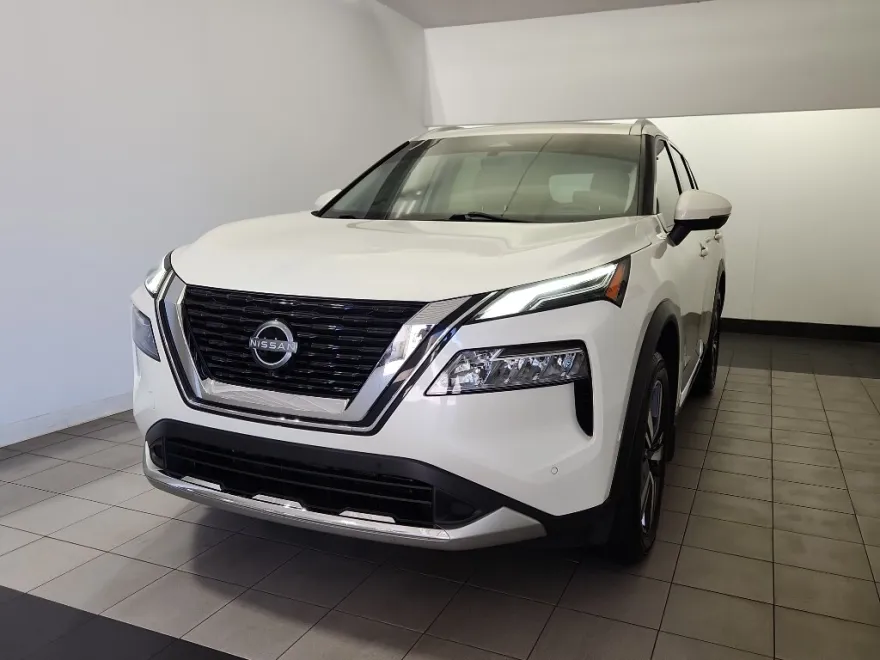2023 Nissan Rogue Platinum photo 1