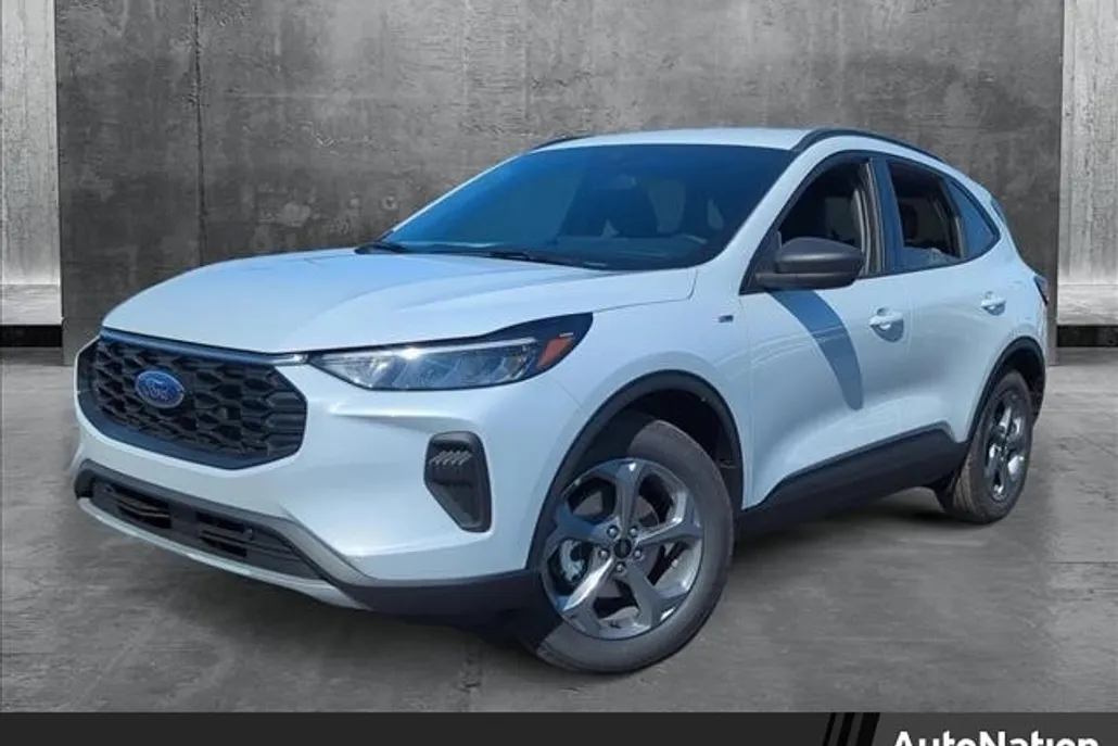 2025 Ford Escape ST-Line photo 1