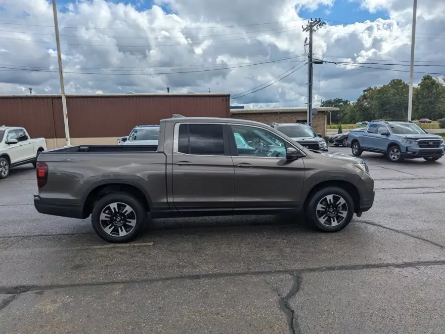 2020 Honda Ridgeline RTL photo 1