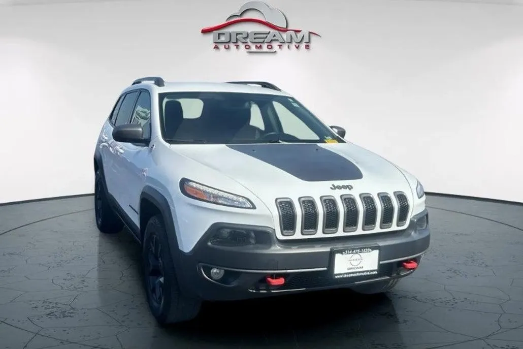 2016 Jeep Cherokee Trailhawk photo 1