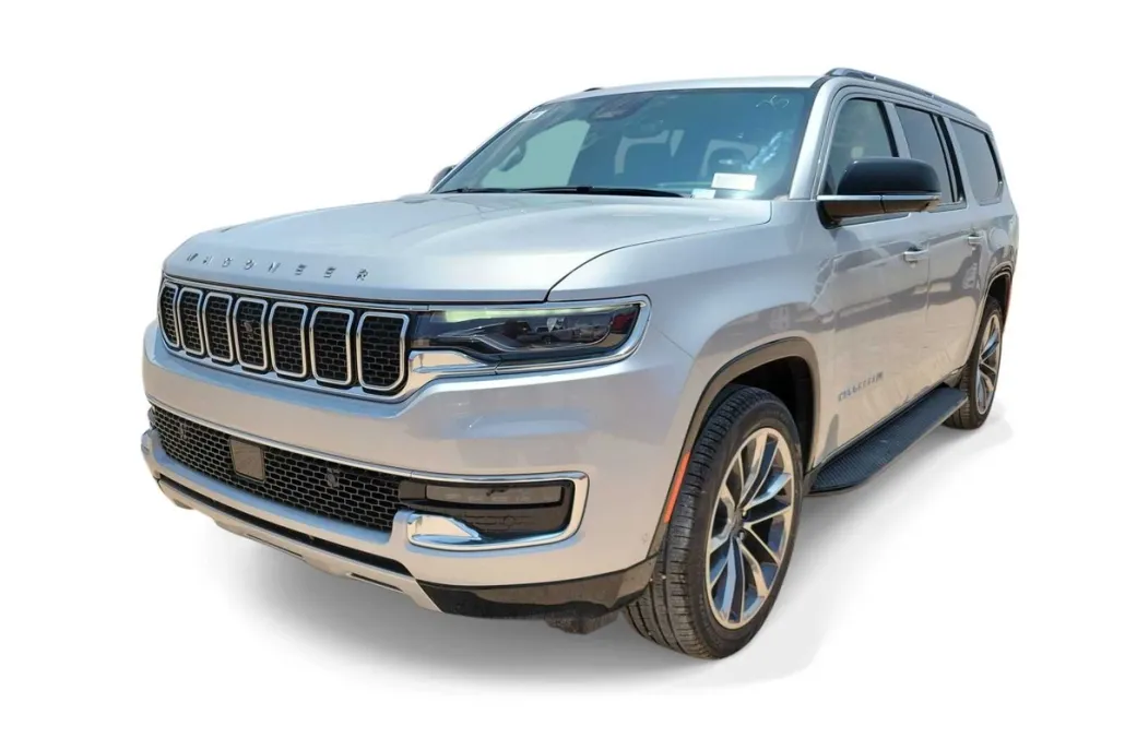 2024 Jeep Wagoneer L Series II photo 1