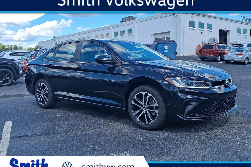 2025 Volkswagen Jetta 1.5T Sport photo 1