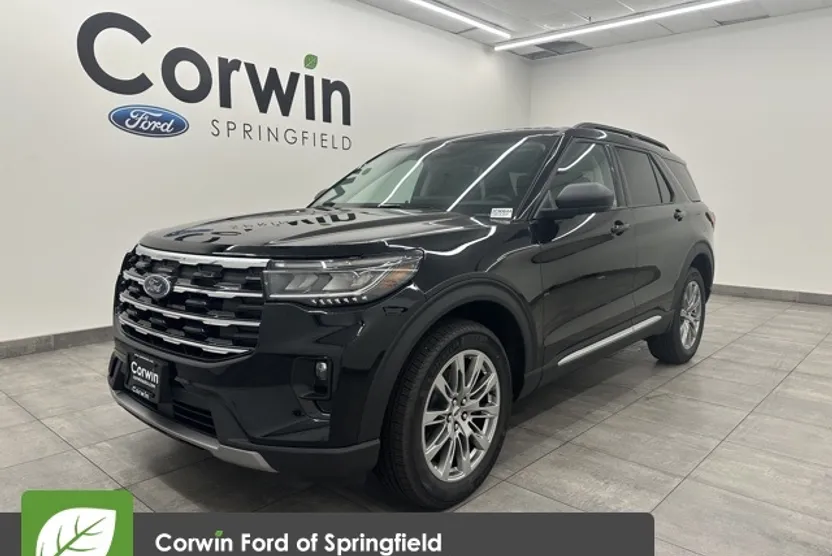 2025 Ford Explorer photo 1