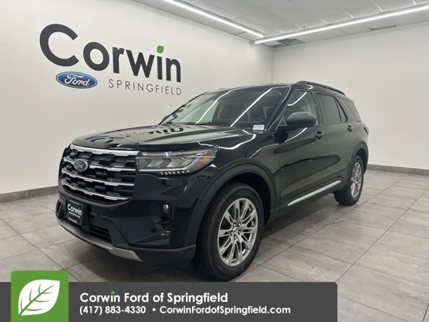 2025 Ford Explorer photo 1