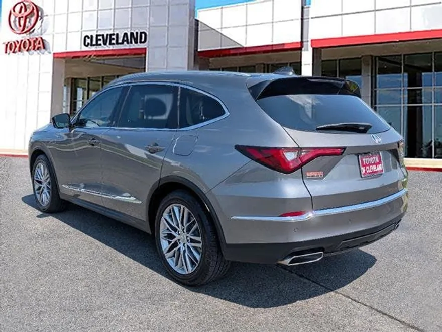 2022 Acura MDX SH-AWD Advance photo 1