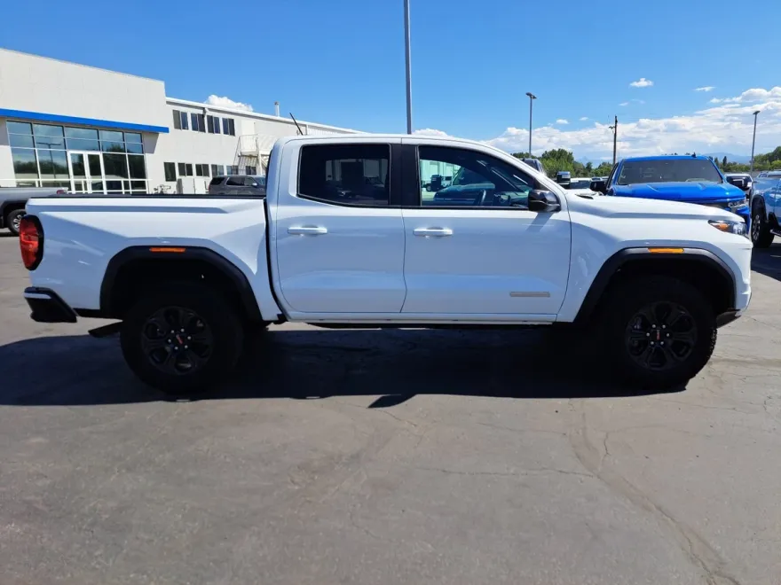 2025 Gmc Canyon Elevation photo 1