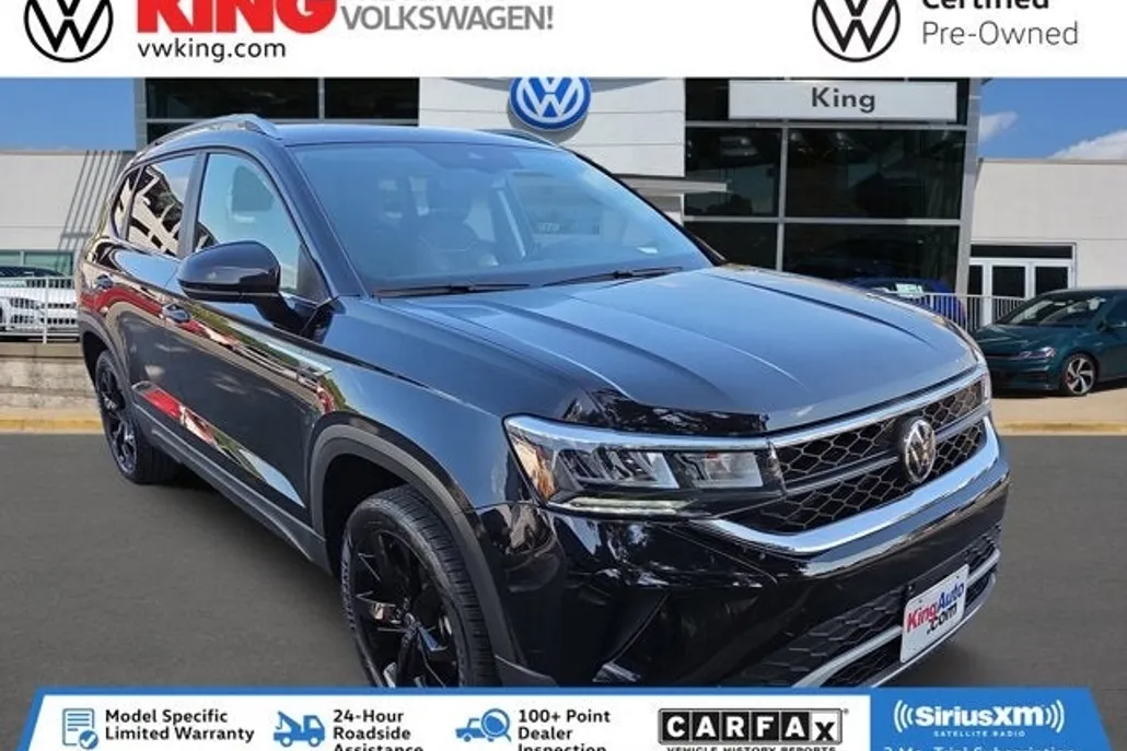 2023 Volkswagen Taos SE photo 1