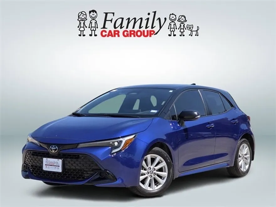 2024 Toyota Corolla SE photo 1