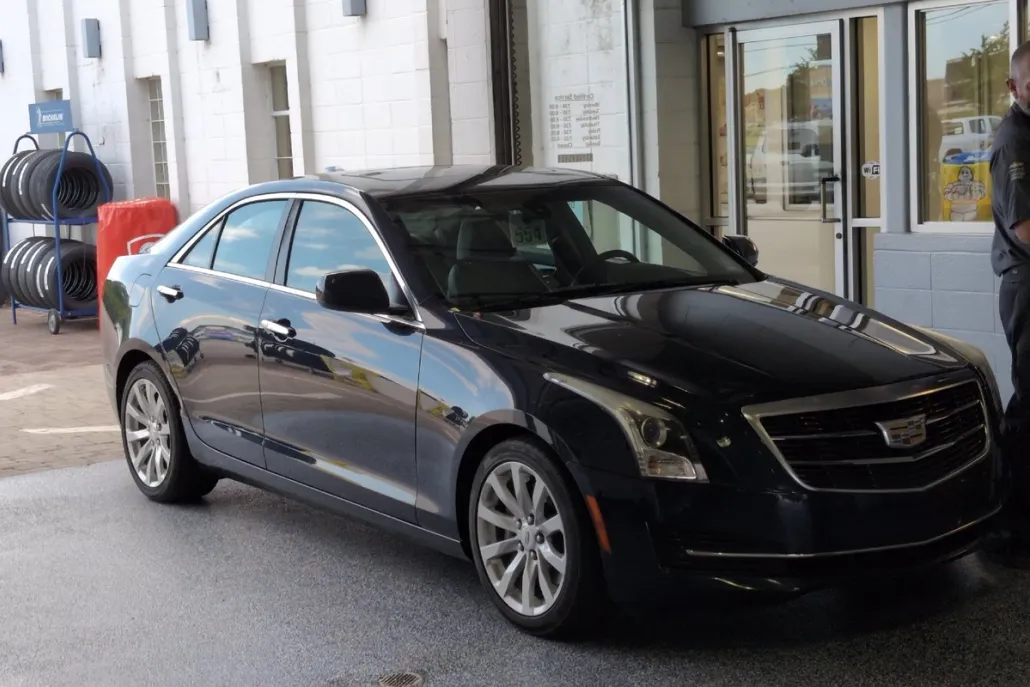 2017 Cadillac ATS Base photo 1