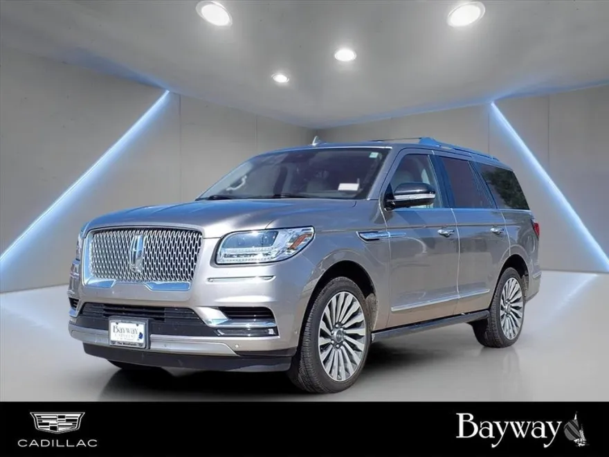2019 Lincoln Navigator Reserve photo 1