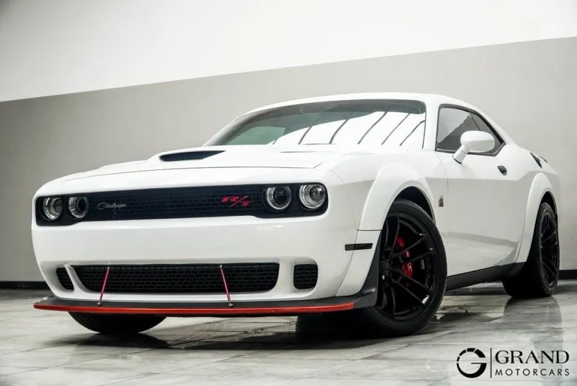 2022 Dodge Challenger R/T Scat Pack Widebody photo 1