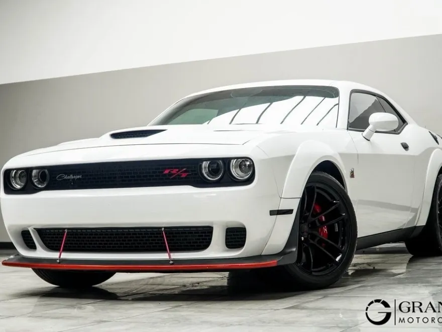 2022 Dodge Challenger R/T Scat Pack Widebody photo 1