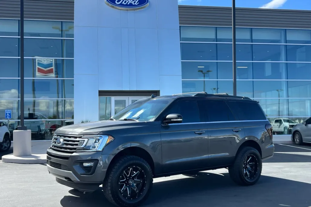 2019 Ford Expedition XLT photo 1
