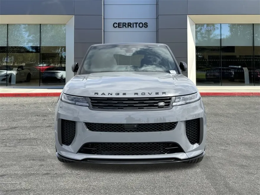 2025 Land Rover Range Rover Sport photo 1