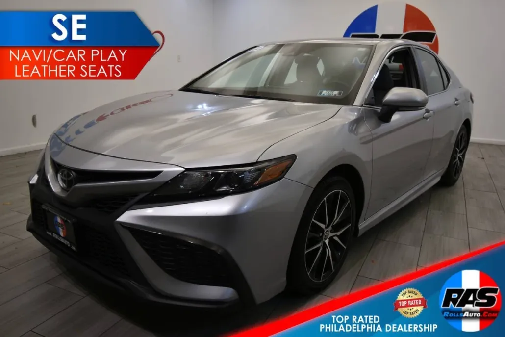 2022 Toyota Camry SE photo 1