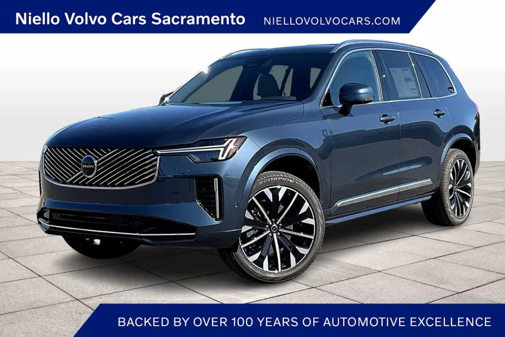 2026 Volvo XC90 B5 Plus photo 1