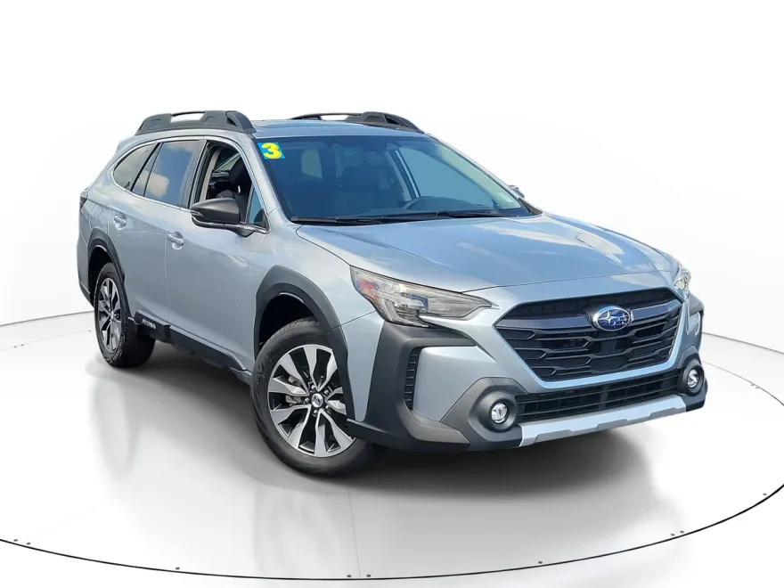 2023 Subaru Outback Limited photo 1