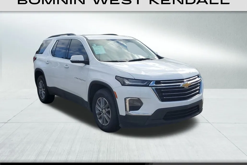 2023 Chevrolet Traverse photo 1