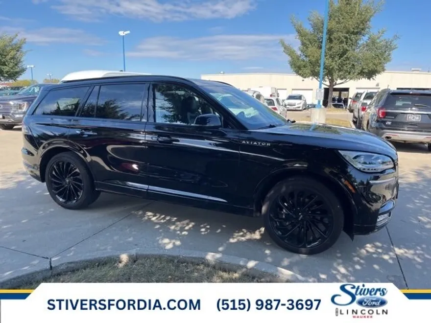 2022 Lincoln Aviator Reserve photo 1