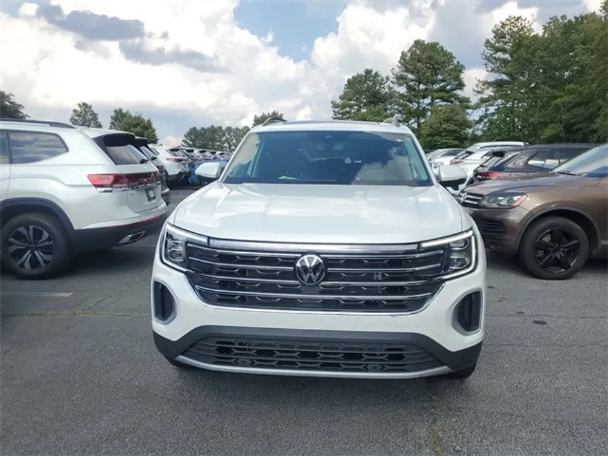 2026 Volkswagen Atlas SE Technology photo 1