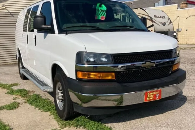 2020 Chevrolet Express 2500 Cargo Van photo 1