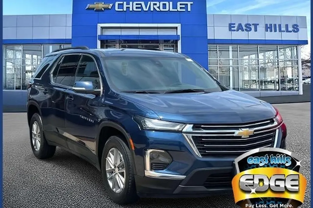 2023 Chevrolet Traverse Cloth 1LT photo 1