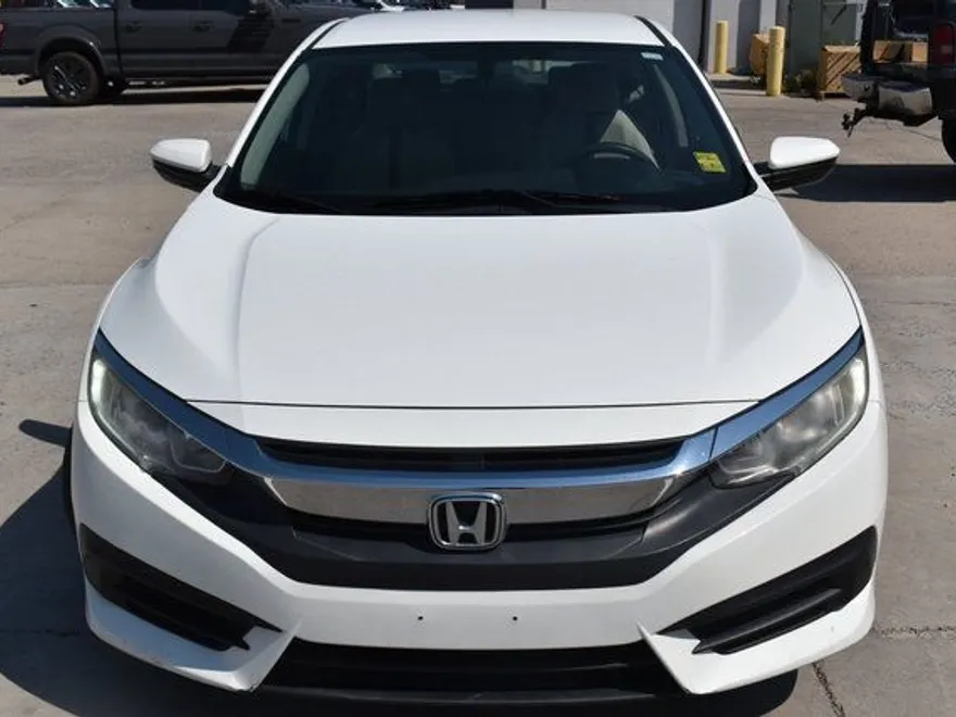 2017 Honda Civic LX photo 1
