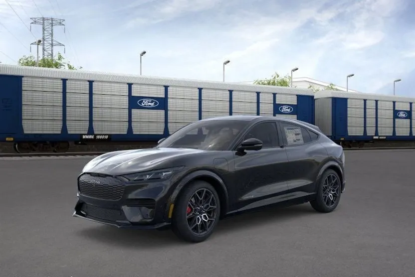 2025 Ford Mustang Mach-E GT photo 1
