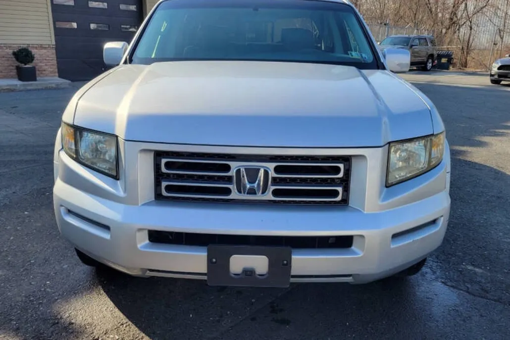 2007 Honda Ridgeline RTS photo 1
