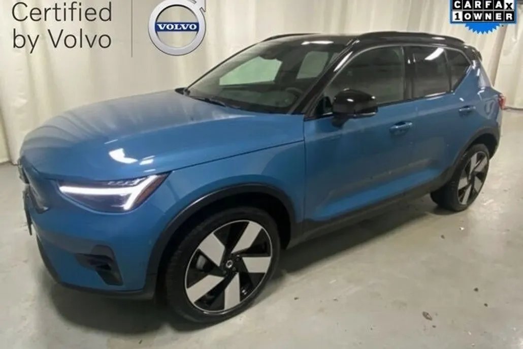 2023 Volvo XC40 Recharge Ultimate photo 1