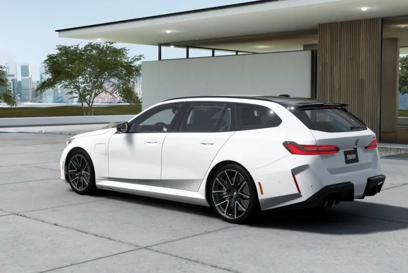 2026 Bmw M5 5 Touring photo 1