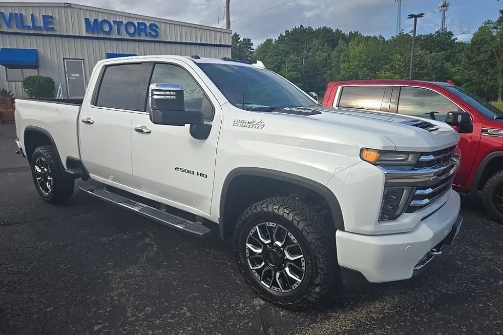 2021 Chevrolet Silverado 2500HD High Country photo 1