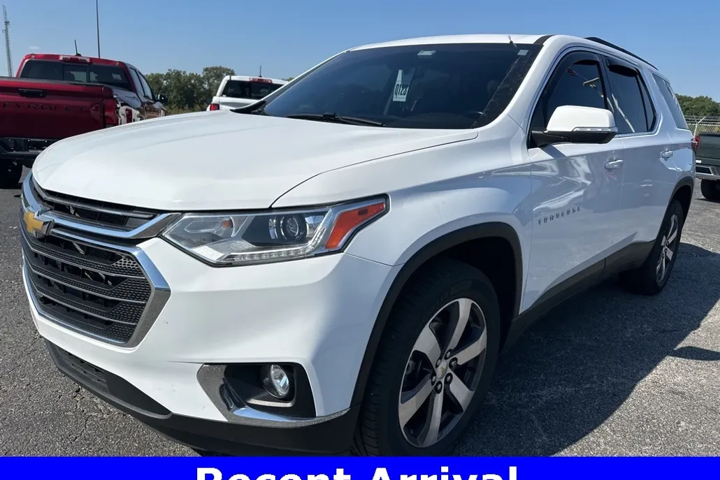 2021 Chevrolet Traverse Leather photo 1