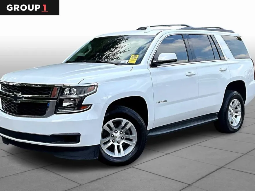 2017 Chevrolet Tahoe LT photo 1