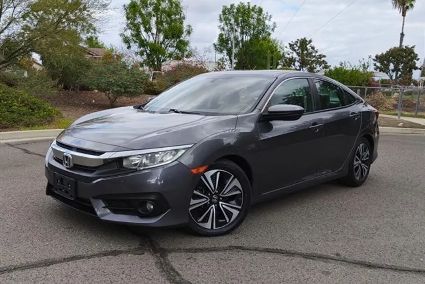 2016 Honda Civic EX-L photo 1