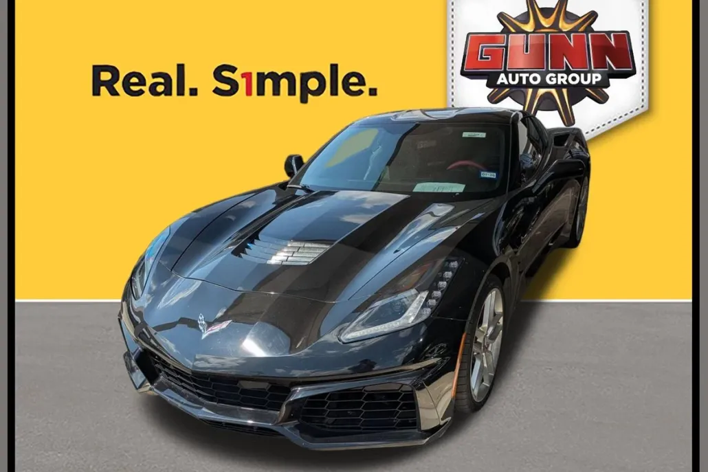 2018 Chevrolet Corvette Stingray Base photo 1