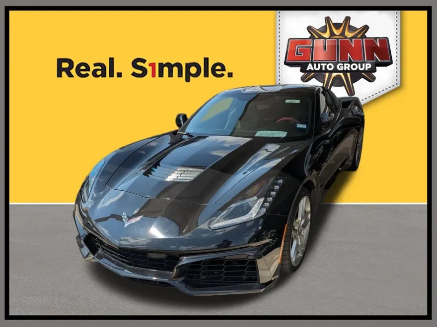 2018 Chevrolet Corvette Stingray Base photo 1