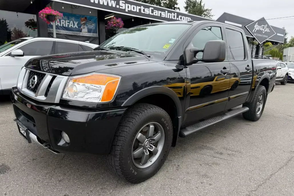 2015 Nissan Titan SL PRO-4X photo 1