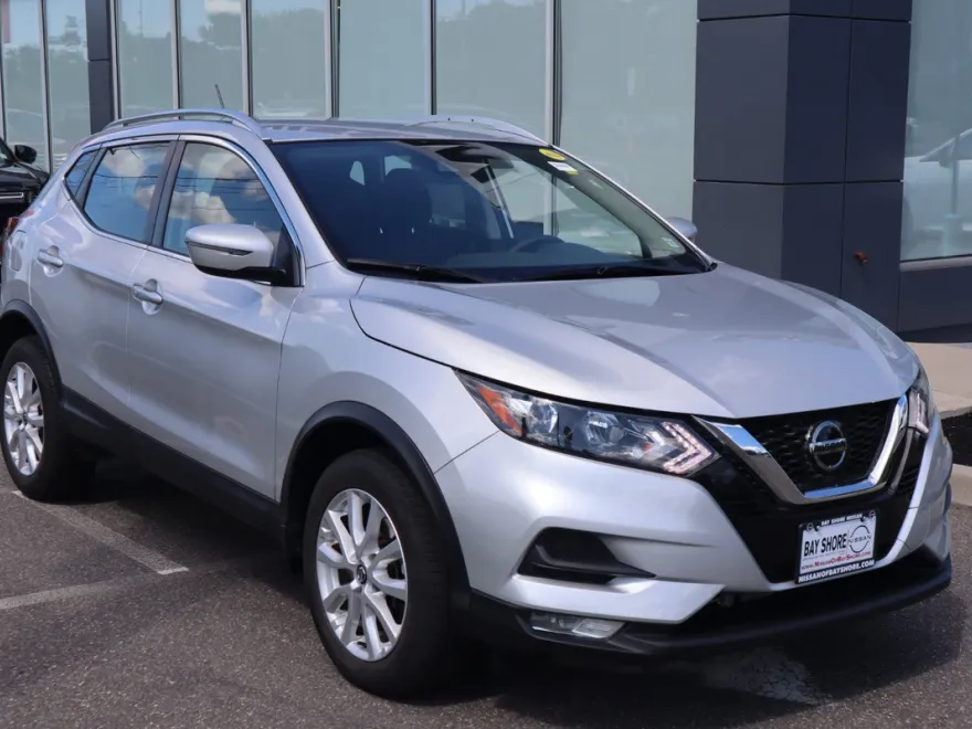 2022 Nissan Rogue Sport SV photo 1