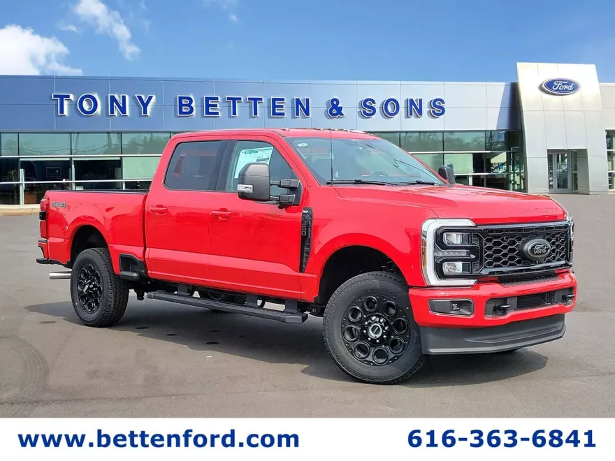 2025 Ford F-350 XLT photo 1