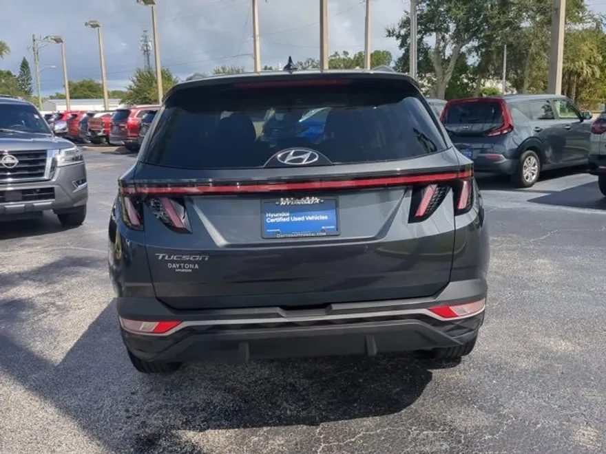 2022 Hyundai Tucson SEL photo 1