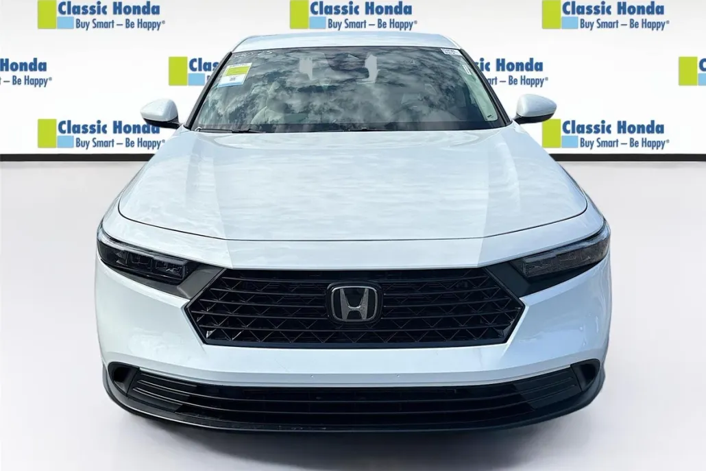 2025 Honda Accord LX photo 1