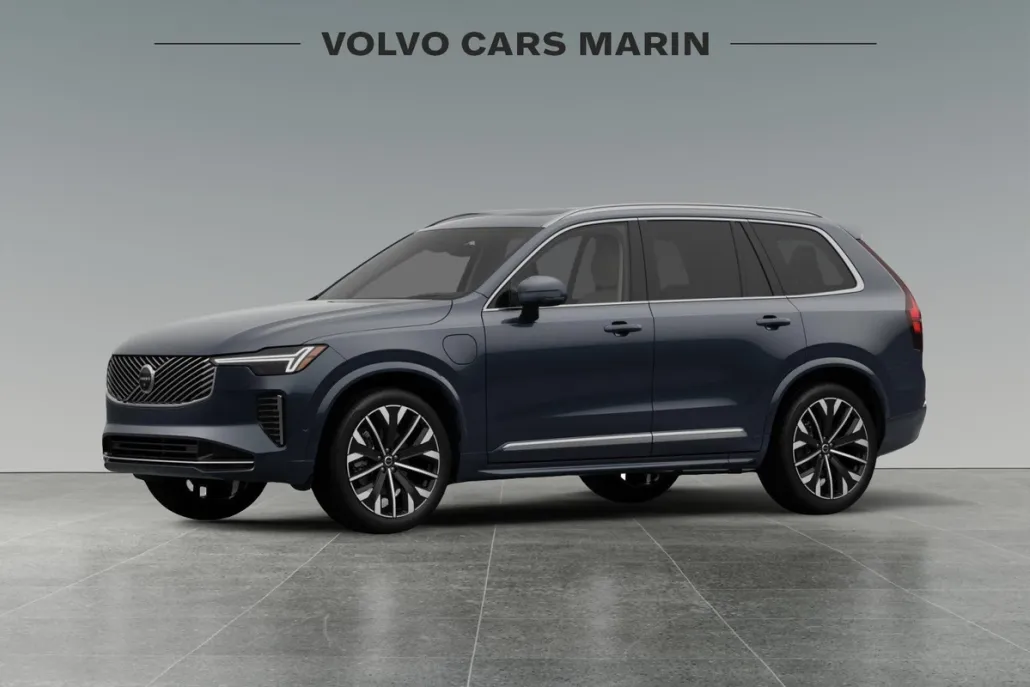 2026 Volvo XC90 T8 photo 1