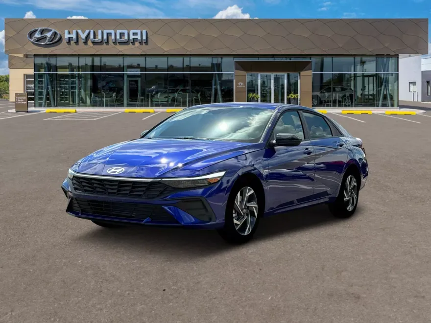 2025 Hyundai Elantra SEL Sport photo 1