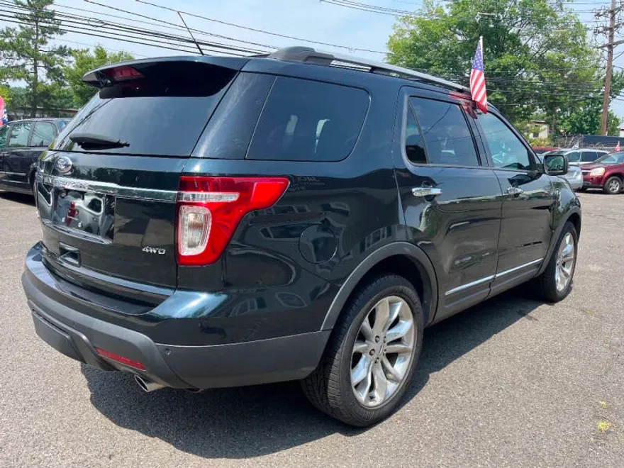 2014 Ford Explorer Limited photo 1