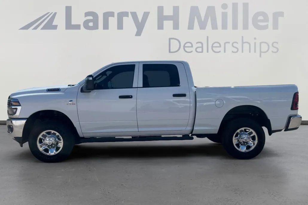 2025 Ram 2500 Tradesman photo 1