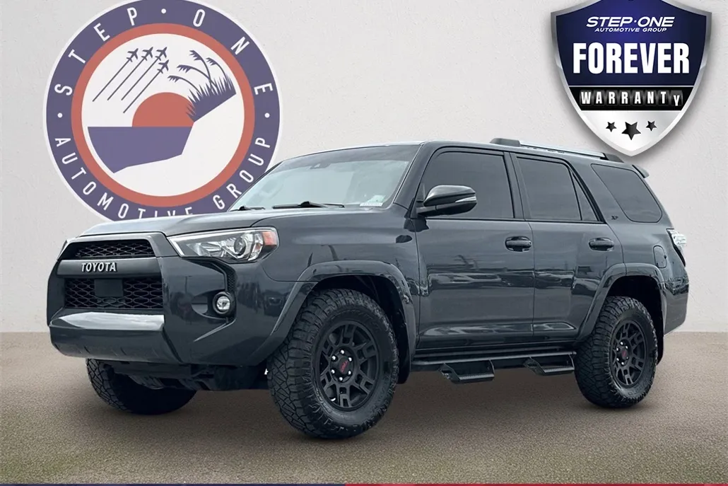 2024 Toyota 4Runner SR5 Premium photo 1