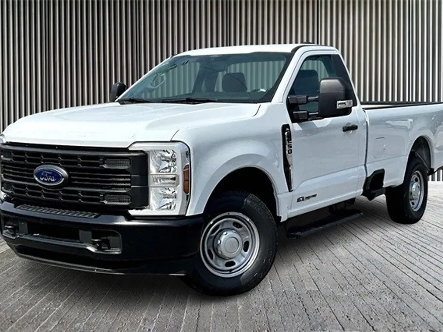 2025 Ford F-250 XL photo 1